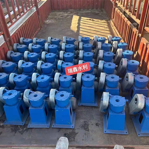 2吨手电两用启闭机发货山东案例,厂家装车发货图 2吨手电两用启闭机发货山东案例,厂家装车发货图